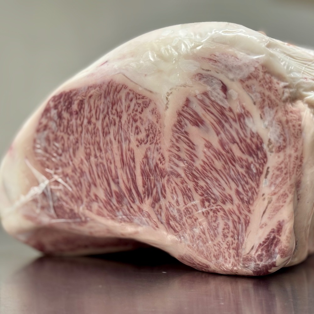 黒毛和牛メス（A5-10以上）　サーロインステーキ　約200gカット