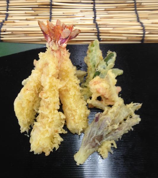 天ぷら粉　　カリっと花さき！　手がるｎａ天ぷら粉