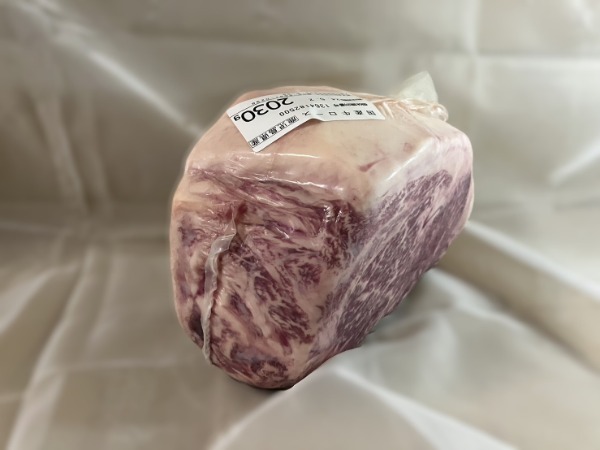 チルド　国産　交雑牛　サーロイン　2ｋｇブロック