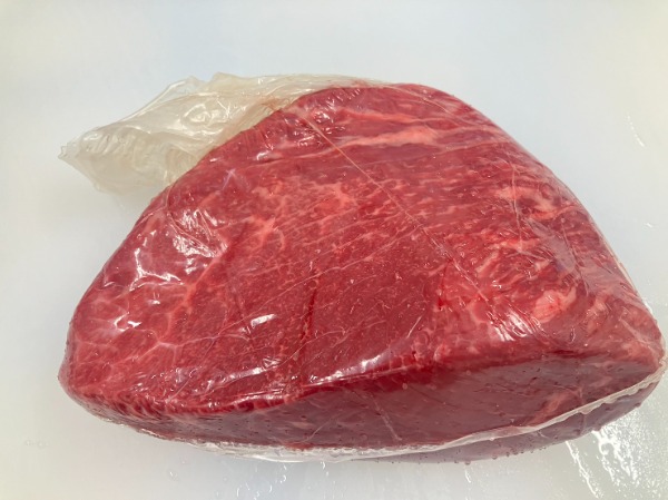 【切るだけ】国産牛　スジ脂無し　並モモブロック　