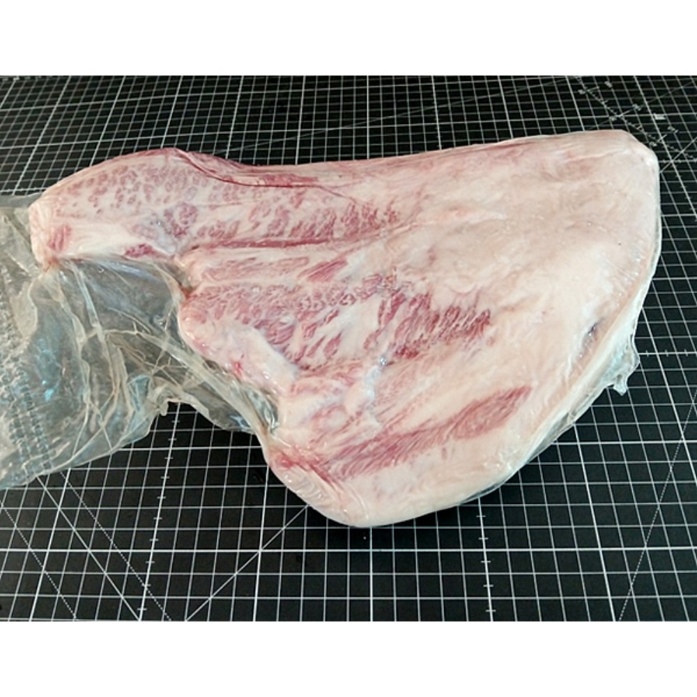 【新商品】【新商品】松阪牛　A5　ヘッドバラ　軽く整形　冷凍　MS1A