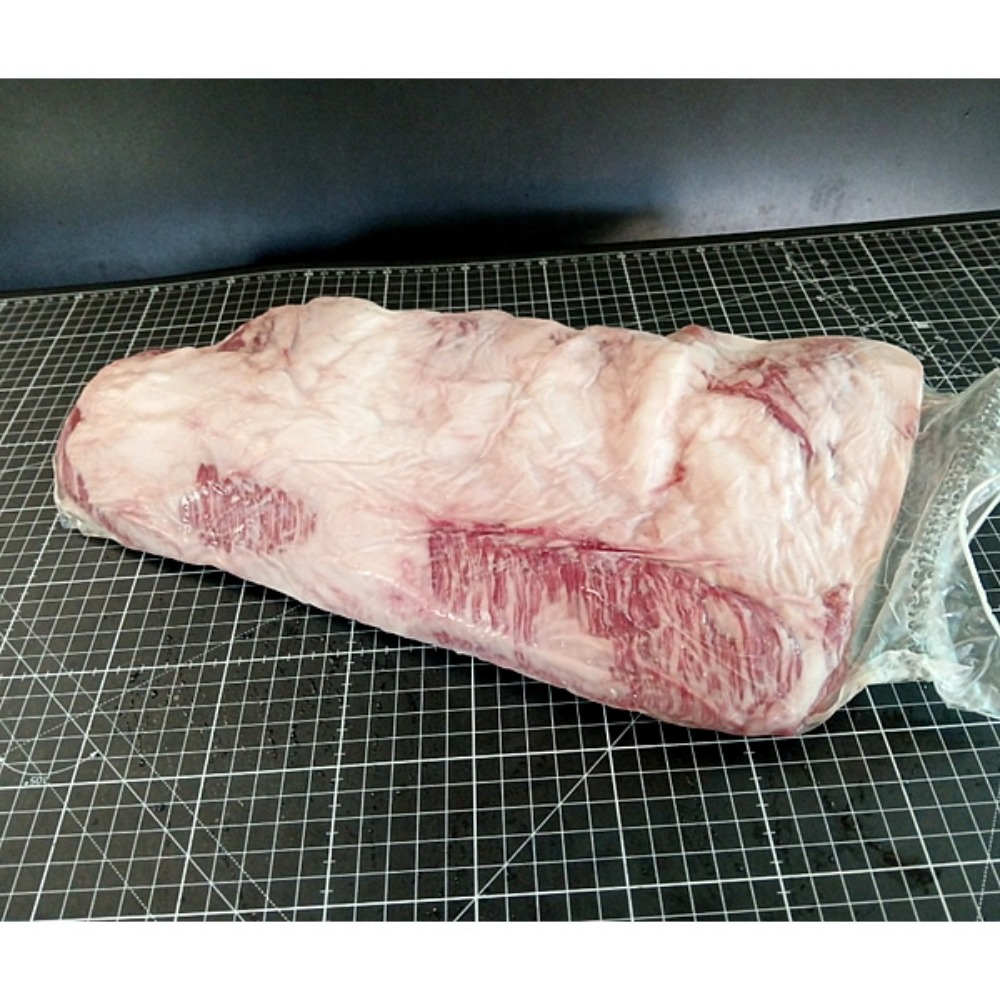 【新商品】【新商品】松阪牛　A5　外下　軽く整形　冷凍　MS1F
