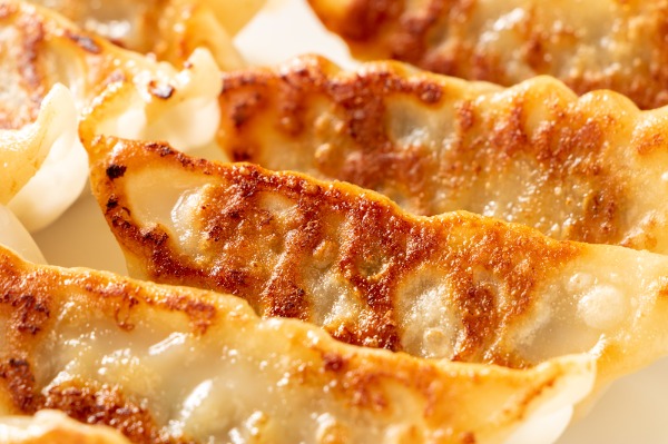 創業の味！大きめ国産生餃子　50個　1ｋｇ（50個/ｐ）