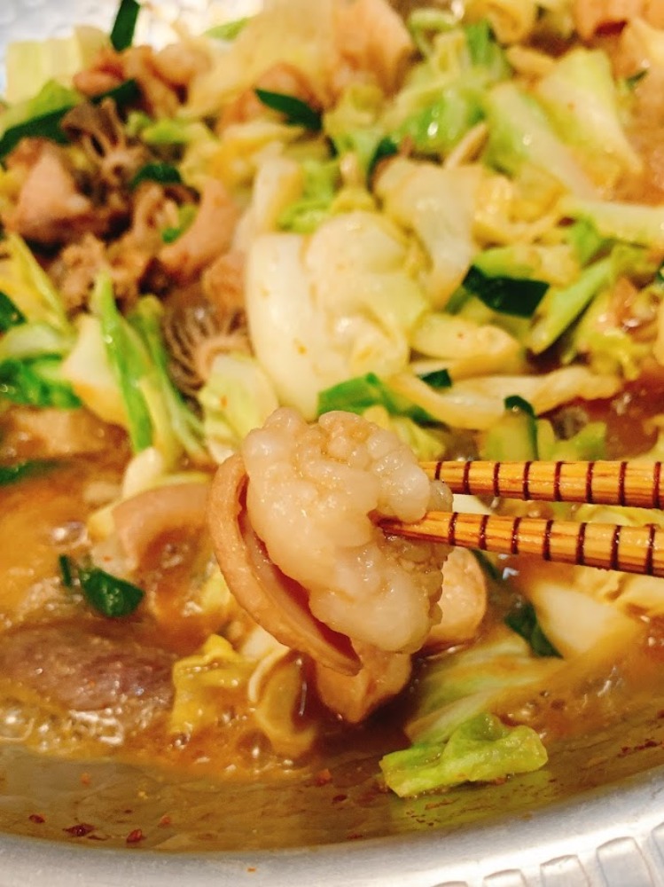 【本場博多もつ鍋】黒毛和牛小腸（カット済）