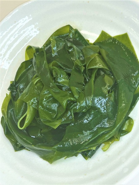 湯通し塩蔵わかめ　120ｇ(食塩含有率60％）