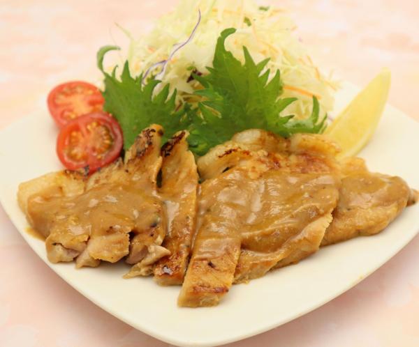 �y�������݁z�؃��[�X���X�X�e�[�L