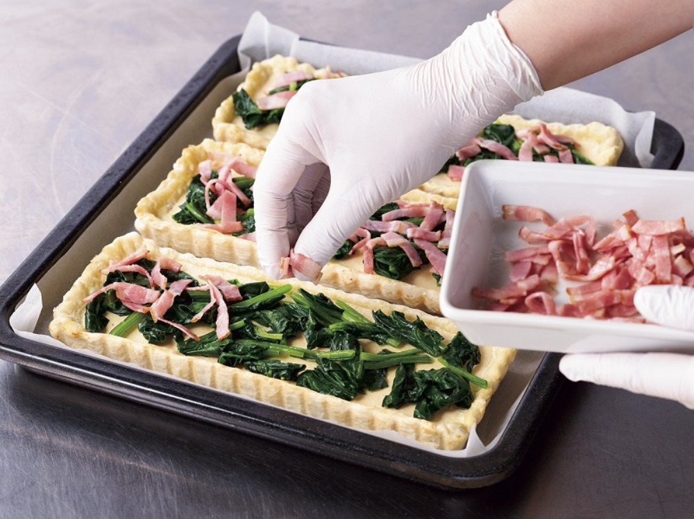 シェフが仕上げる　ベースキシュ【具材をのせて焼くだけ！】