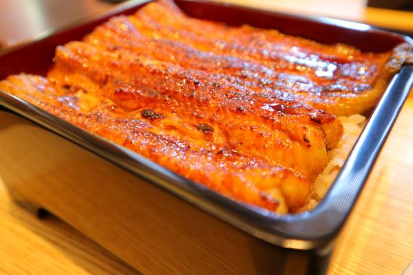 【無頭40尾サイズ】特選本焼うなぎ蒲焼10kg(250gx40尾)