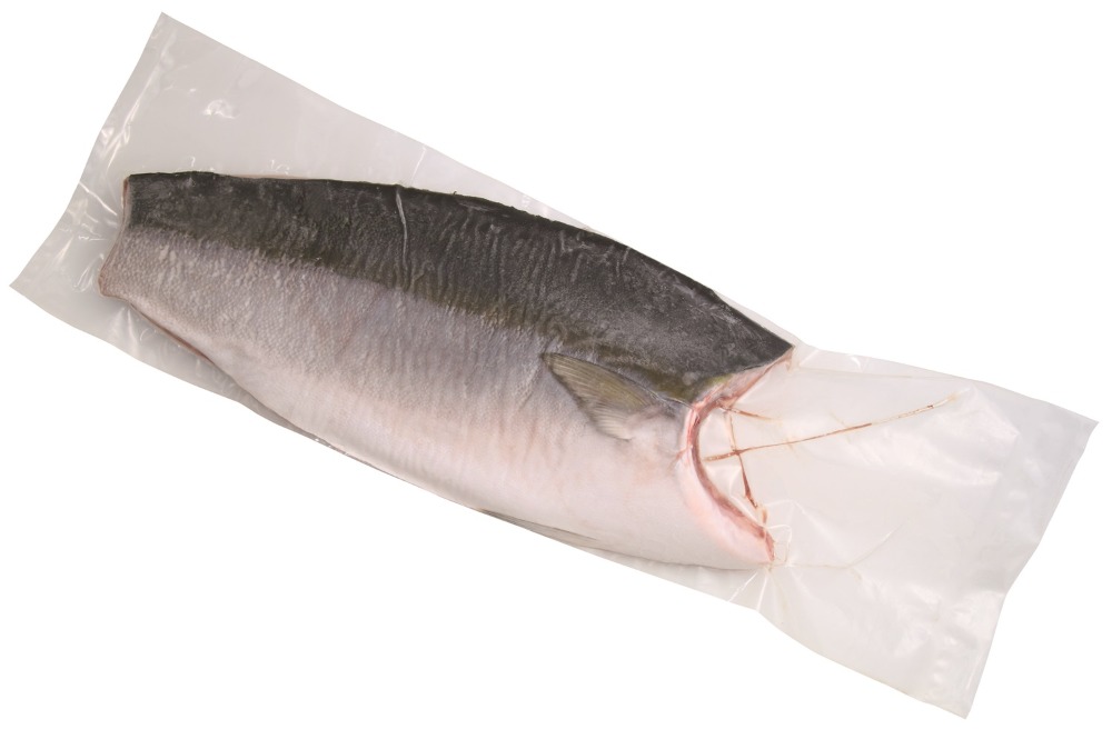 北海道羅臼産　天然ぶり腹骨取F　カマ取（ワンフローズン）