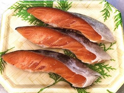 チリ産　銀鮭切り身　70g〜100g　オーダーカット