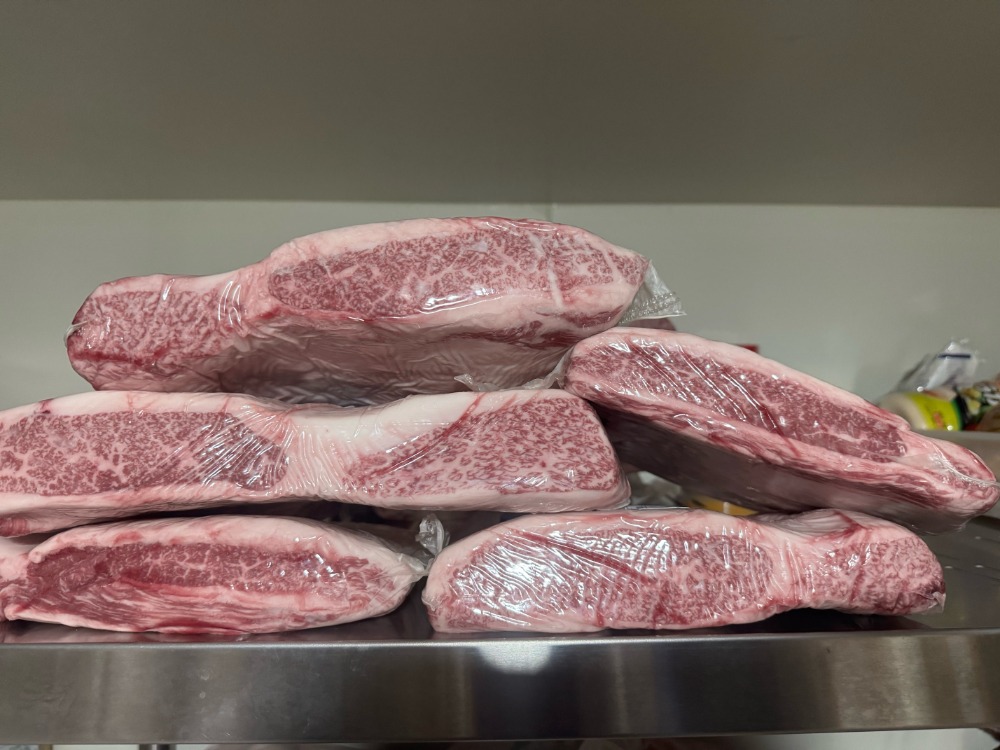 【新商品】【新商品】【本日発送可能】リブロースカブリ（税抜kg3000円）