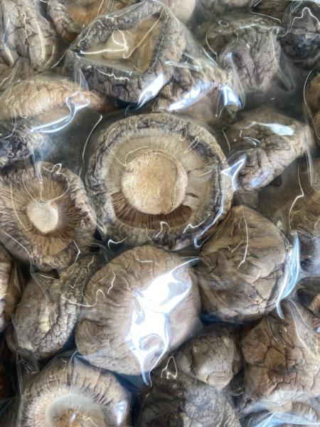 乾燥しいたけホール　3−3.5ｃｍ　中国産　500g