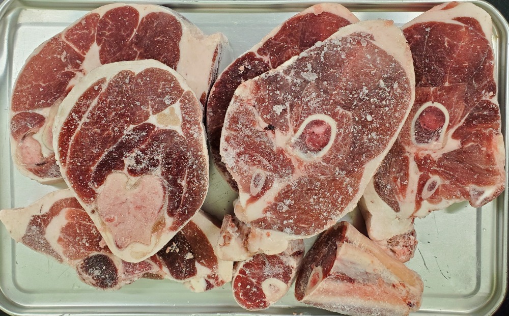 冷凍　ラムもも肉スライス(約2cm)　ステーキ・煮込　AUS