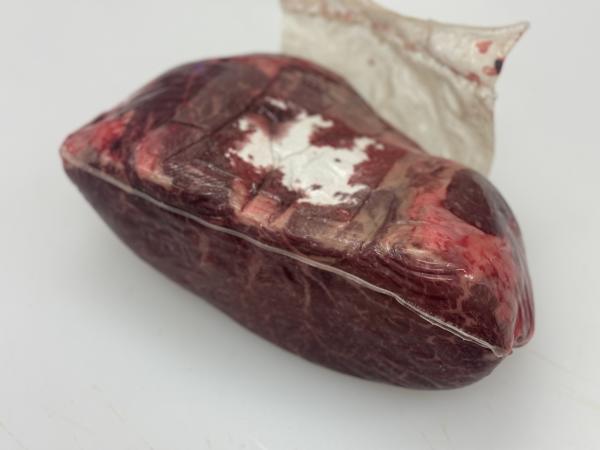 近江牛雌　赤身　ローストビーフ　ブロック【黒毛和牛】