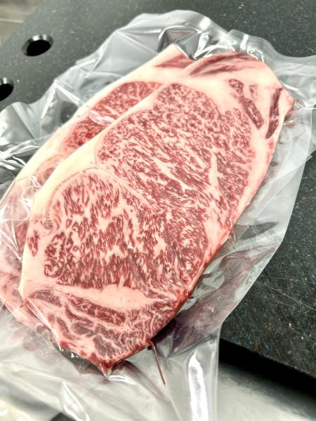 A5　　近江牛　サーロイン　ステーキ　個包装　黒毛和牛　200g