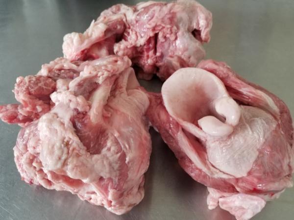 牛　喉軟骨　煮込み　すじ　国産　　牛タン喉元　20ｋｇ
