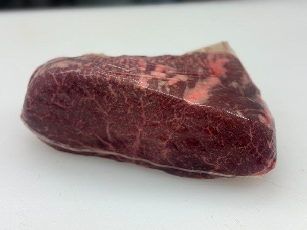 近江牛雌　赤身　ローストビーフ　ブロック【黒毛和牛】