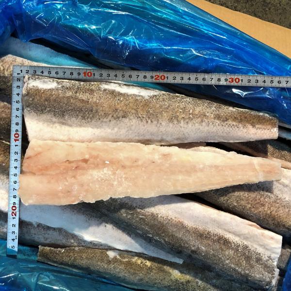 【骨無し】メルルーサフィレ300/500(約25枚)/10kg（約400ｇ/枚）