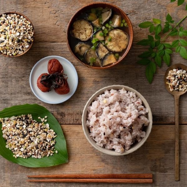 【国産雑穀米】明日への輝き39穀米　小分け／ジッパー付真空保存