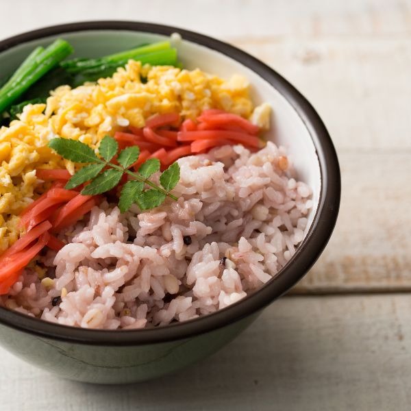 【国産雑穀米】栄養満点23穀米　小分け／ジッパー付真空保存袋