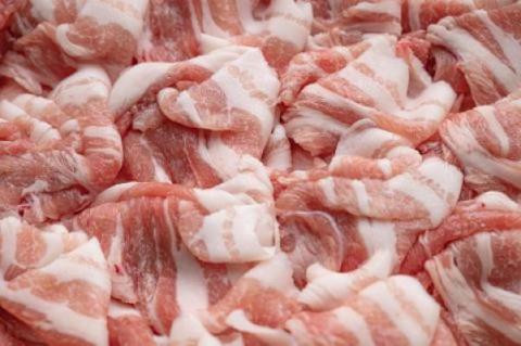 【送料無料】鹿児島県産　黒豚バラ切り落とし