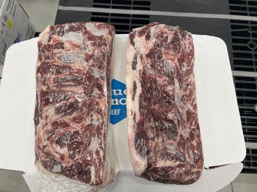 【即決】北海道産【経産牛】黒毛和牛イチボ/チルド（切るだけスペック）2.0kg 希少部位 贅沢赤身肉 贅沢焼肉 業務用特価 安心現品画像 ふるさと納税 黒毛姫牛 イチボステーキ 120g × 3枚 A4