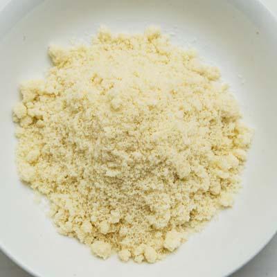 【送料無料】アーモンドプードル　生　500g