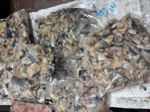 【送料無料】【1㎏ずつ真空】骨なし魚　端材　サバ、赤魚、ブリ