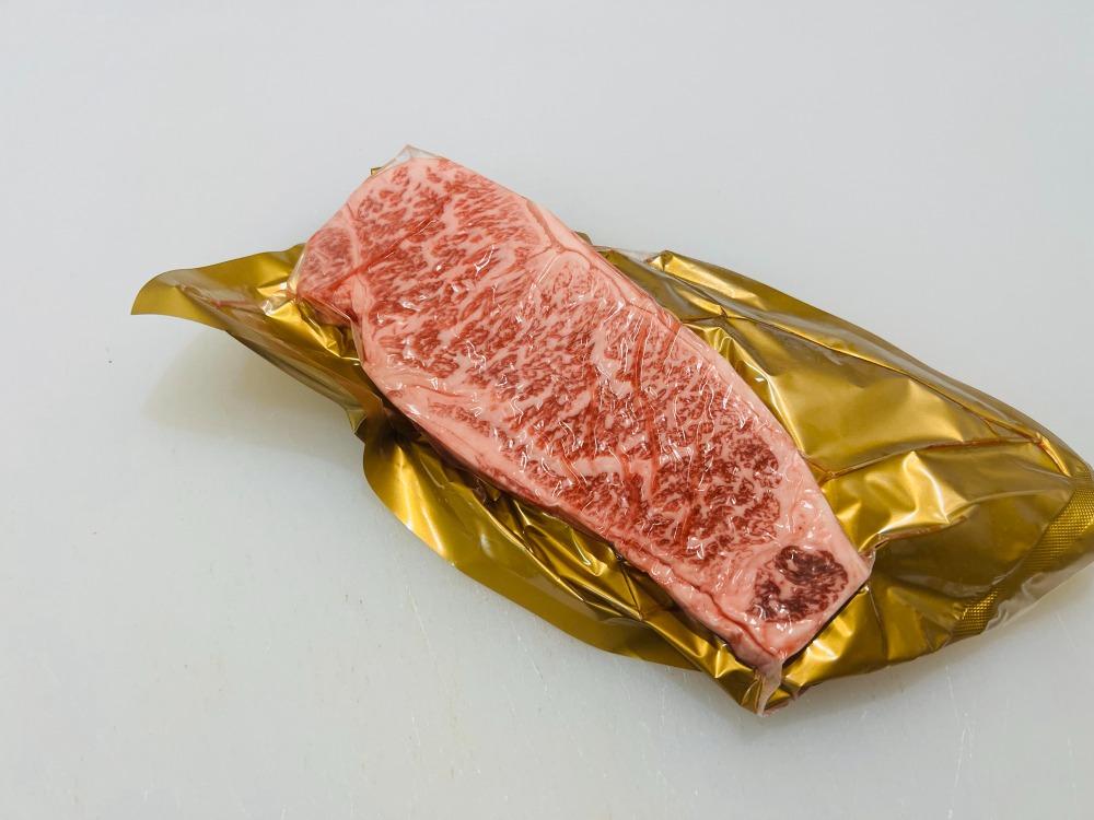 鳥取和牛　黒毛和牛　A5　ステーキ　サーロイン　1枚/200g　冷凍