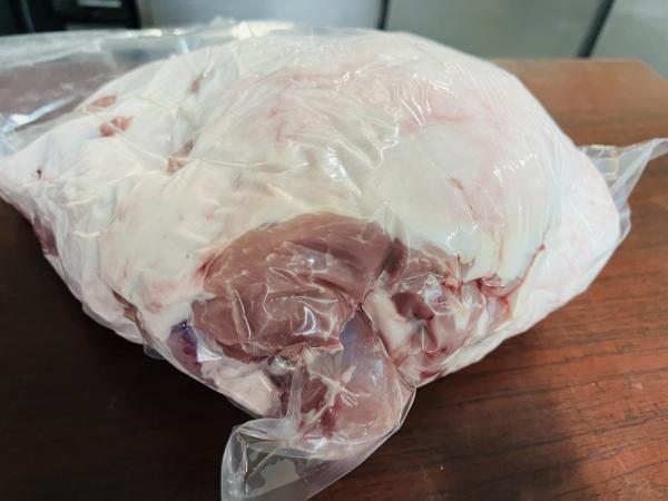 鳥取県産　国産豚　大山豚　国産　うで　豚　豚うで　冷蔵