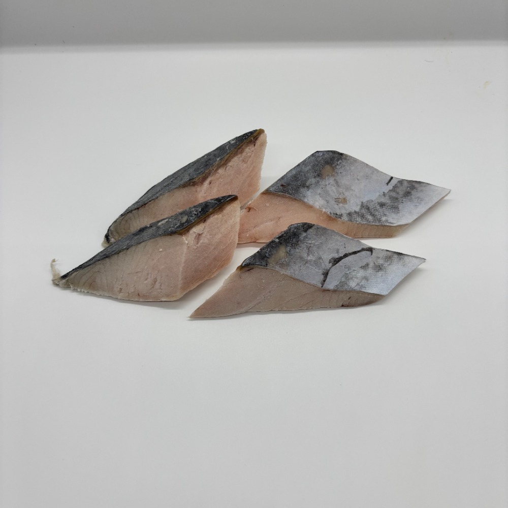 【新商品】【新商品】本さわら　1/2切身　30ｇ　※骨付きです