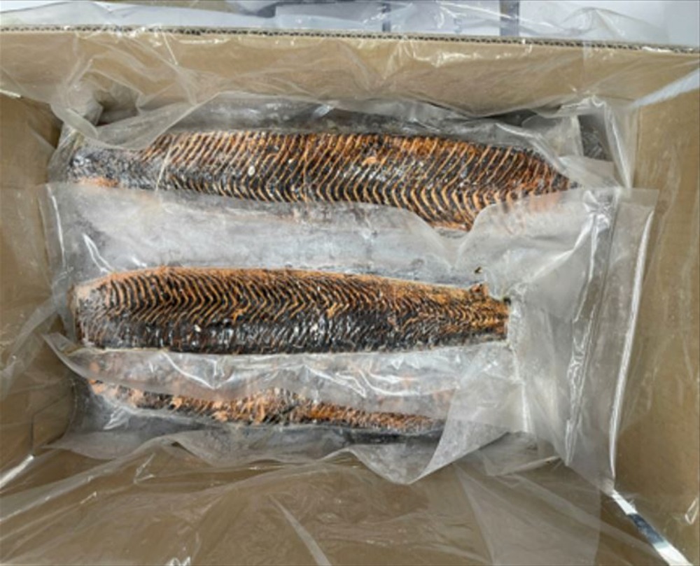 サーモンたたきスライス（炙り・鮭）5kg（単箱）