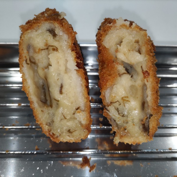 沖縄県古宇利島産もずく入り　ハートロックコロッケ　100