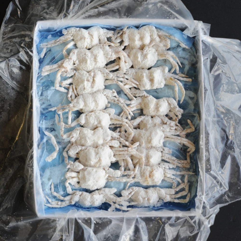 ビールが旨い　小さなカニの唐揚げ　クリスピークラブ　ガザミ蟹