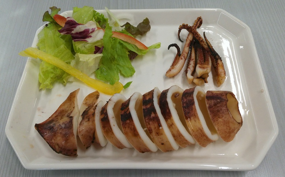 【宮城県石巻産】冷凍スルメイカ　約350-450ｇ/一杯　8kg