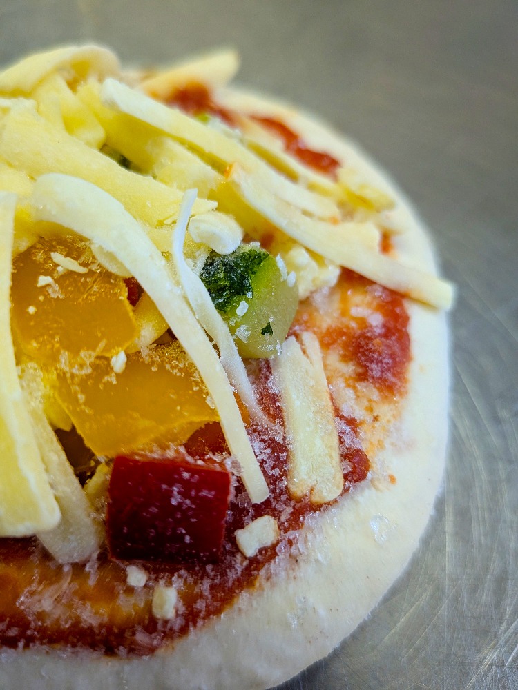 【焼くだけ・米粉を使った】コロコロ野菜ピザ　約62gx15枚