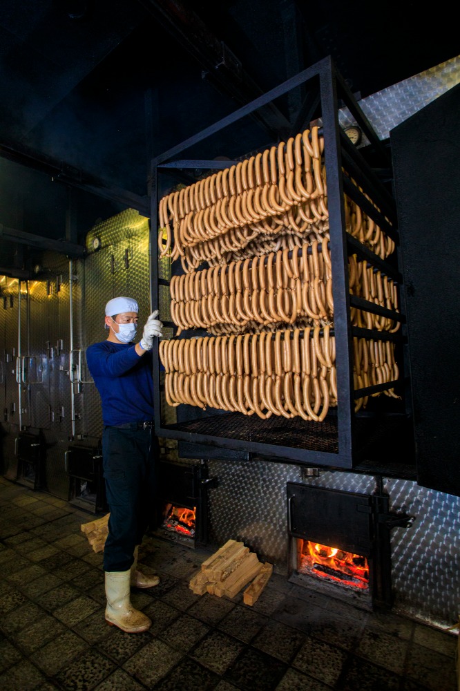 本格ドイツ仕込み薪火燻製ポークソーセージ1kg　ビアホール絶賛