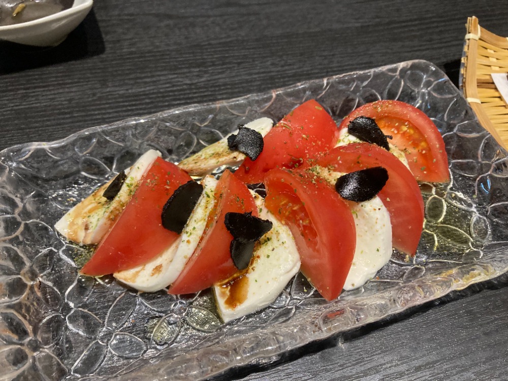 【国産・青森県・皮付】小〜中粒　黒にんにく（大蒜）200g