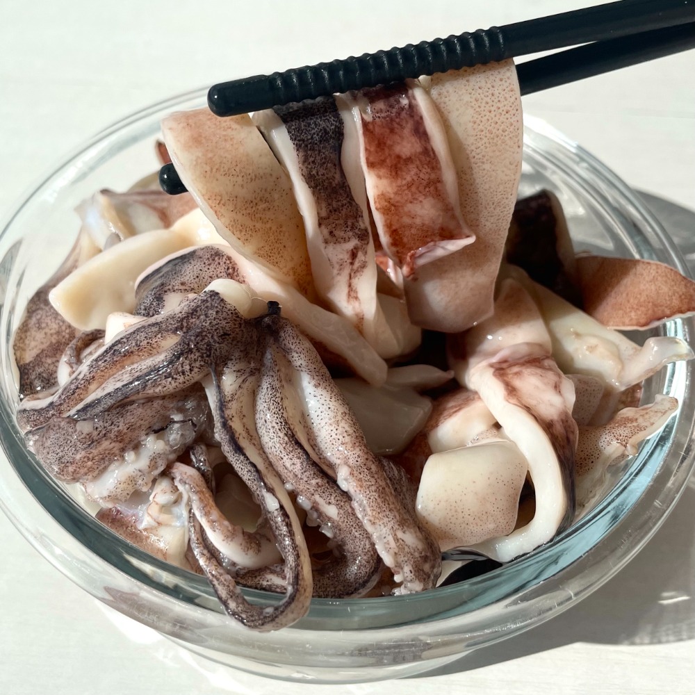 宮城県産スルメイカ切身（ゲソ込み）　1kg