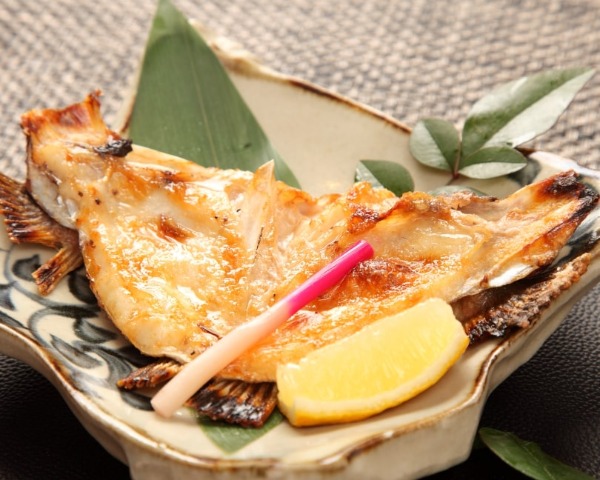 沼津産鯛カマ(冷凍真空マダイカマ)約110-140gx40p