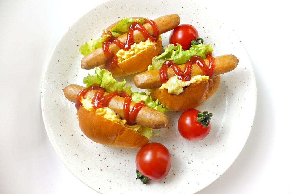 豚肉・五島灘塩・甜菜糖・香辛料のみ　ほまれプレーンウインナー