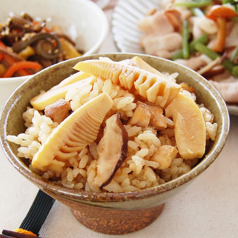 竹の子　ホール　(煮物や炊き込みご飯に)　1kg(正味)x10袋