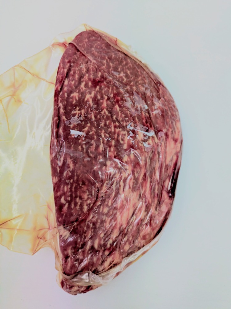 【新商品】【新商品】牛ももブロック（グリムキ）交雑種（約1Kg）