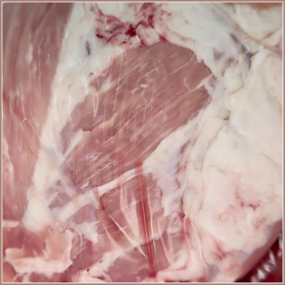 東の匠SPF豚ウデ　チルド　国産豚　1パック