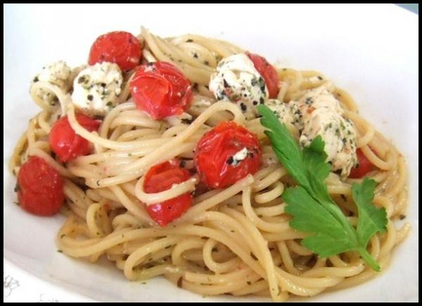 送料０円‼バジルソース仕上げ用　1200gスパウト　1870