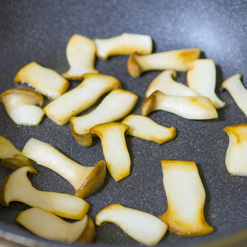 小さなエリンギ！長崎産生冷こりんぎ1kg（きんかい茸）SF1559