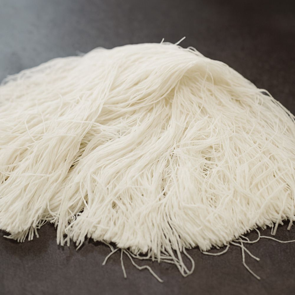 ベトナム産カダイフ(プレーン)250g　中東ルーツ細麺状生地SF1566