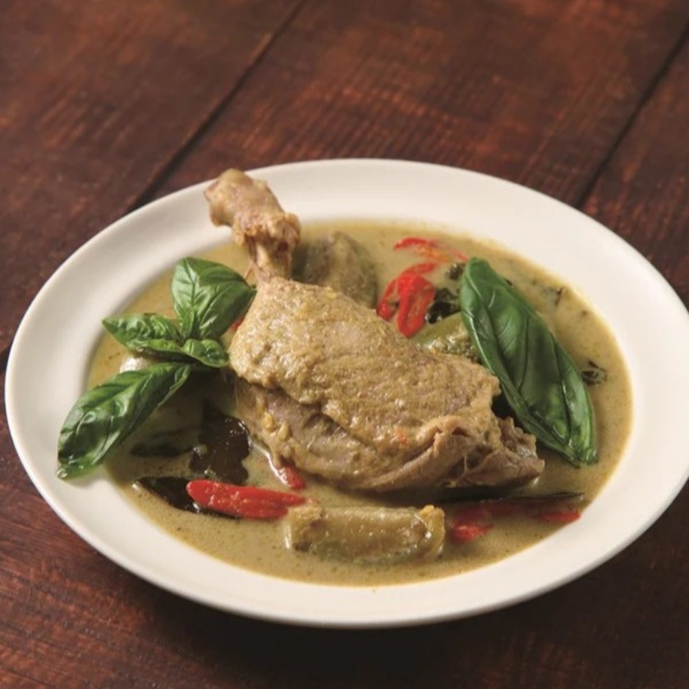 骨付き鴨肉のグリーンカレー300g／本場の味と辛さ！RS1648