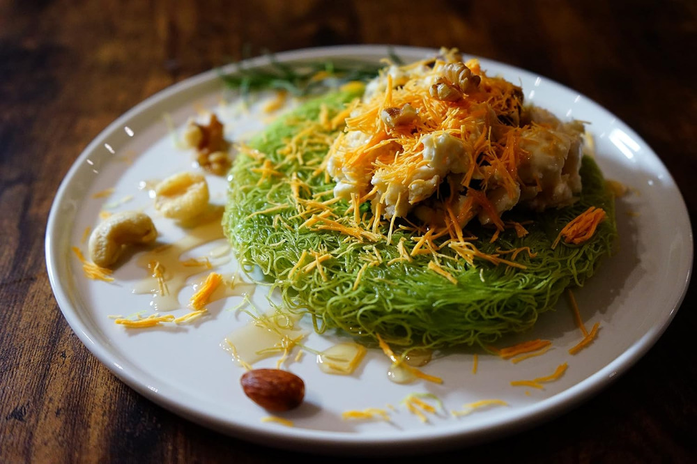 カラーカダイフ（オレンジ）　中東ルーツの細麺状の生地SF1554