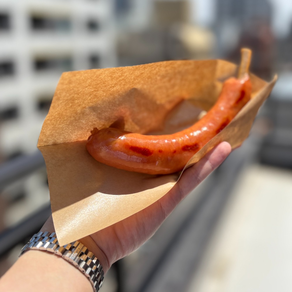 国産黒豚入りジャンボ骨付きフランク100g　TS1658